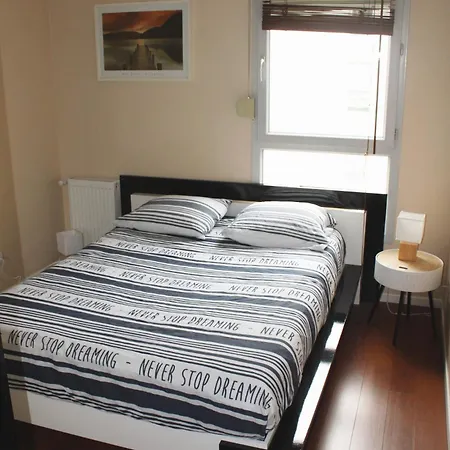 Cosy - Clim - Proche Eurexpo - Balcon - Parking - Spacieux T2 Saint-Priest (Rhone)